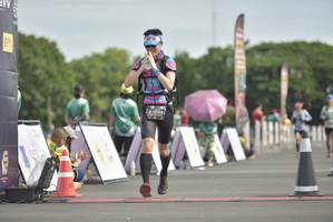 BIB: 1028
                            <button type="button" onclick="openModal(4945232)" class="btn btn-primary btn-sm float-right btn-popup" data-toggle="modal" data-target=".modal-high-quality">
                        <i class="fas fa-shopping-cart"></i> Add to Cart
                    </button>
                                            <button type="button" onclick="isThisMe(4945232, true)" class="btn btn-success btn-sm float-right btn-popup btn-isme hidden" data-toggle="tooltip" data-placement="bottom" title="นี่คือรูปของคุณใช่ไหม คลิกที่นี่เพื่อเอาเข้าอัลบั้ม">
                        <i class="fas fa-plus"></i> Add to album
                    </button>
                    <button type="button" onclick="isThisMe(4945232, false)" class="btn btn-warning btn-sm float-right btn-popup btn-isnotme hidden">
                        <i class="fas fa-ban"></i> Remove from album
                    </button>